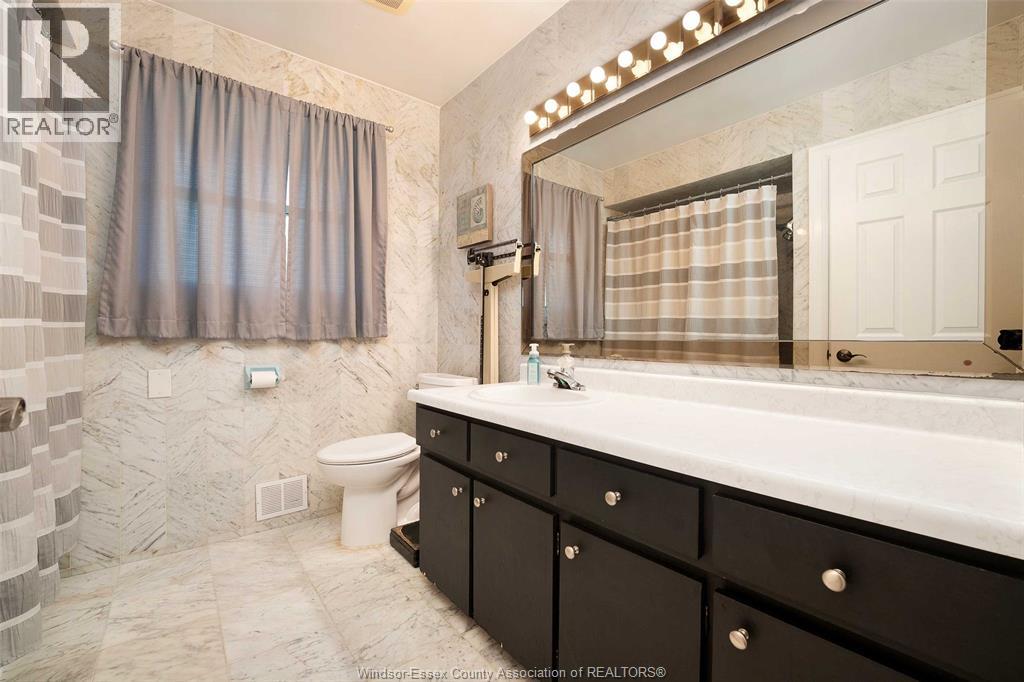 Photo 17 of 500 Bartlet Drive, Windsor ON