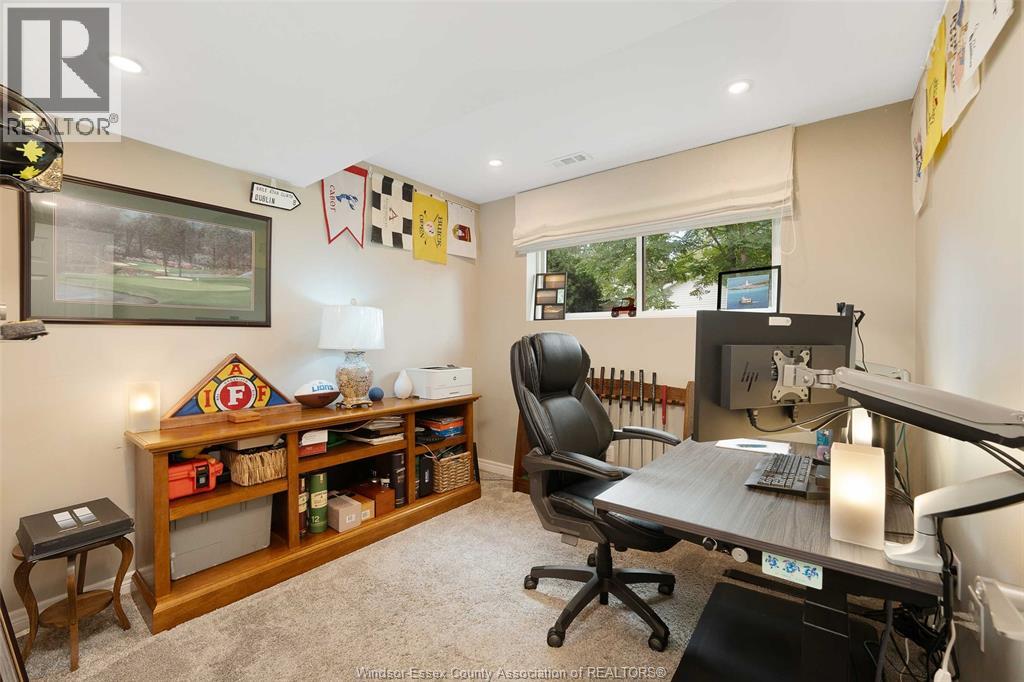 Photo 39 of 500 Bartlet Drive, Windsor ON