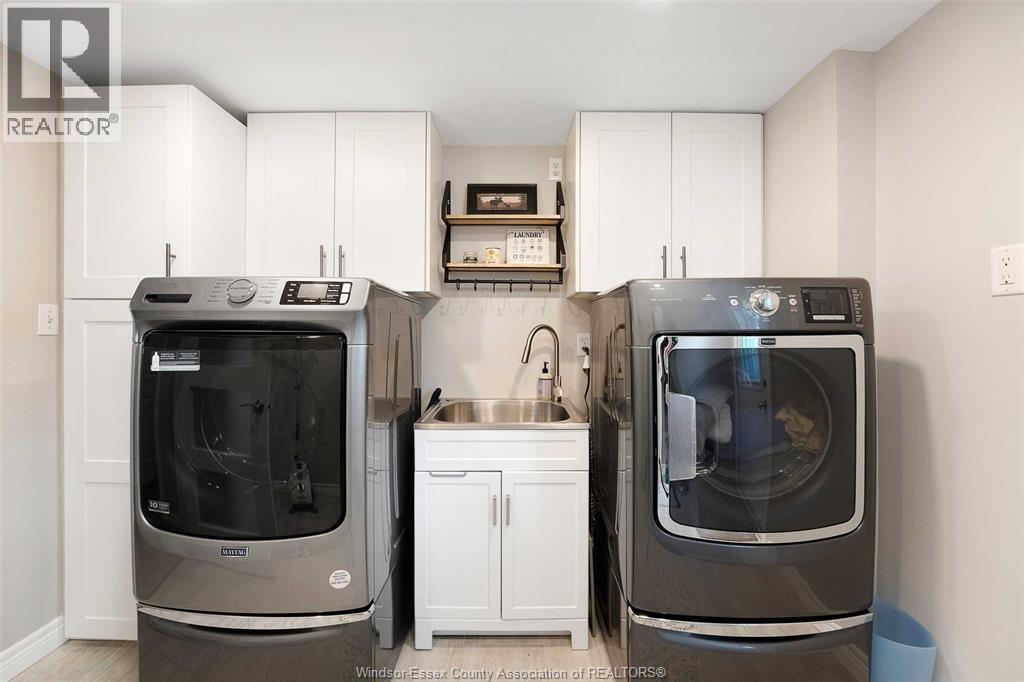 Photo 13 of 500 Bartlet Drive, Windsor ON