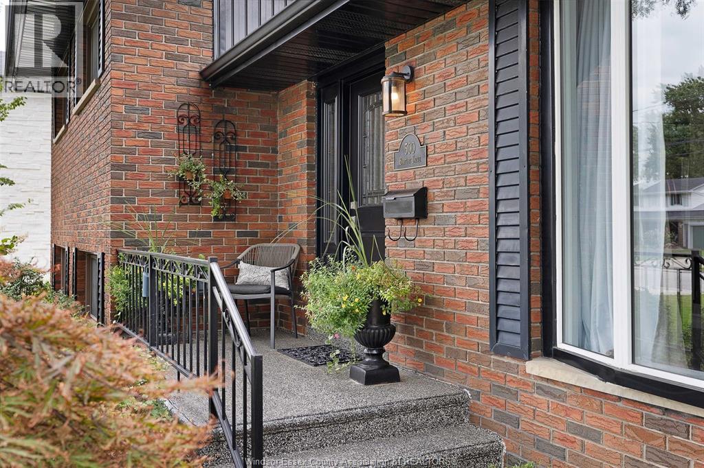 Photo 37 of 500 Bartlet Drive, Windsor ON