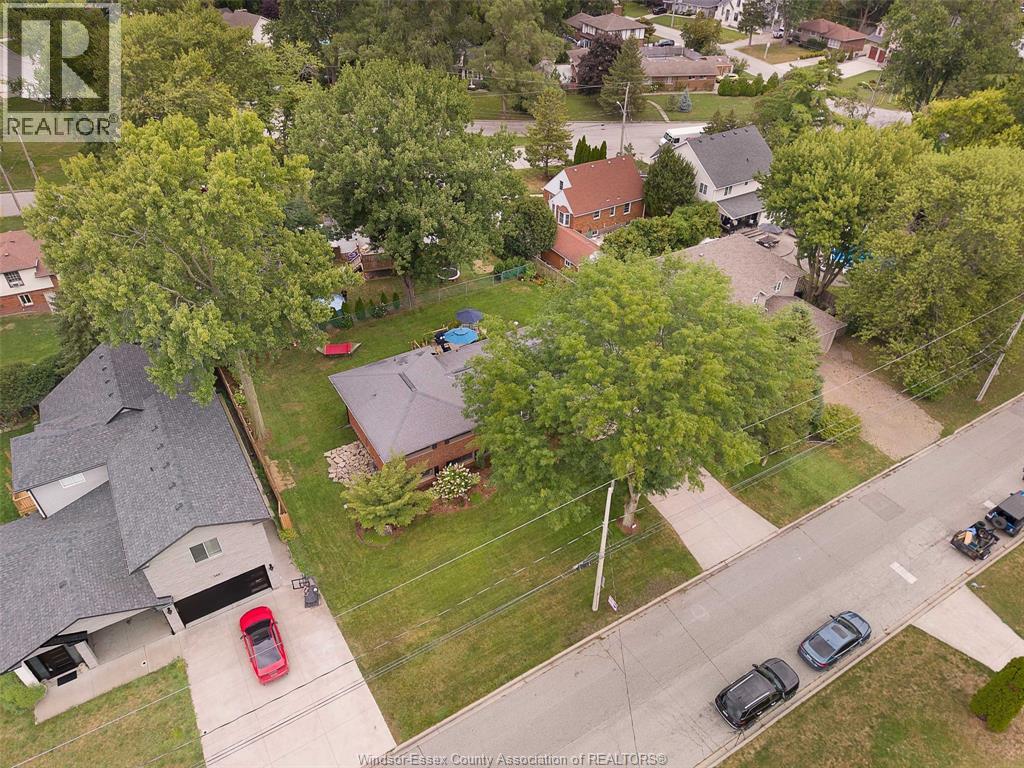 Photo 22 of 500 Bartlet Drive, Windsor ON