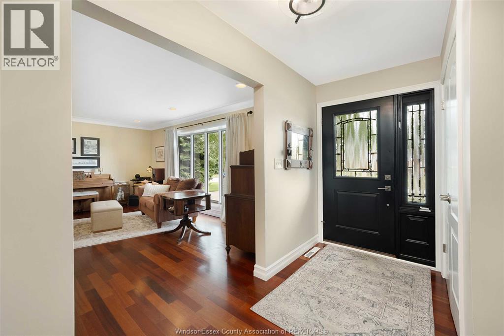 Photo 9 of 500 Bartlet Drive, Windsor ON