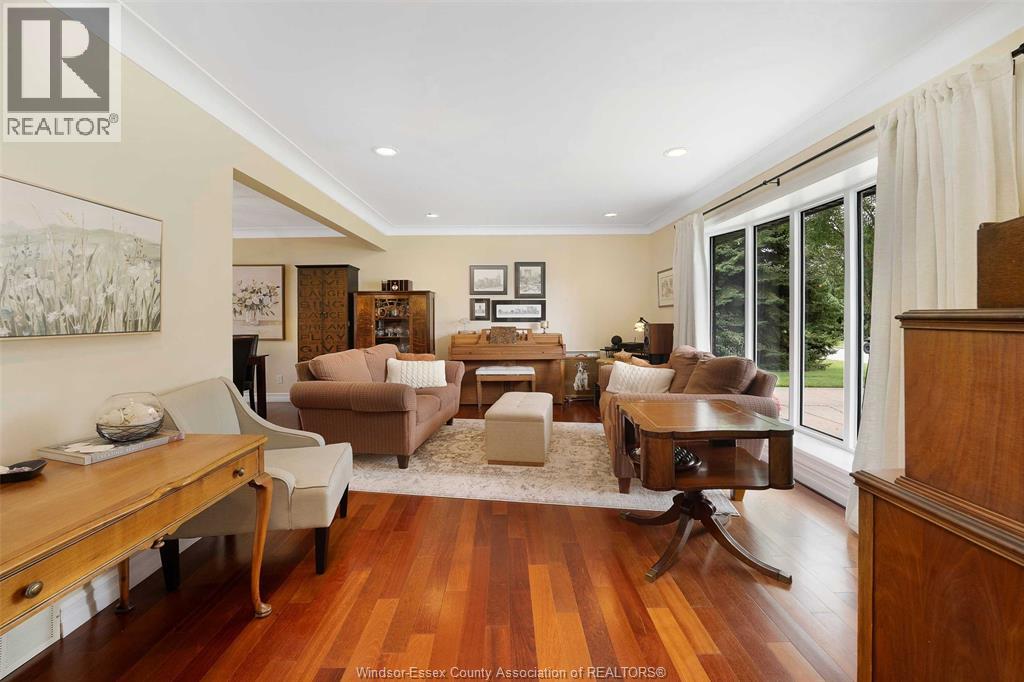 Photo 30 of 500 Bartlet Drive, Windsor ON