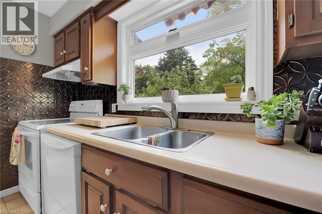Photo 18 of 10 Emily Street, Port Dover ON