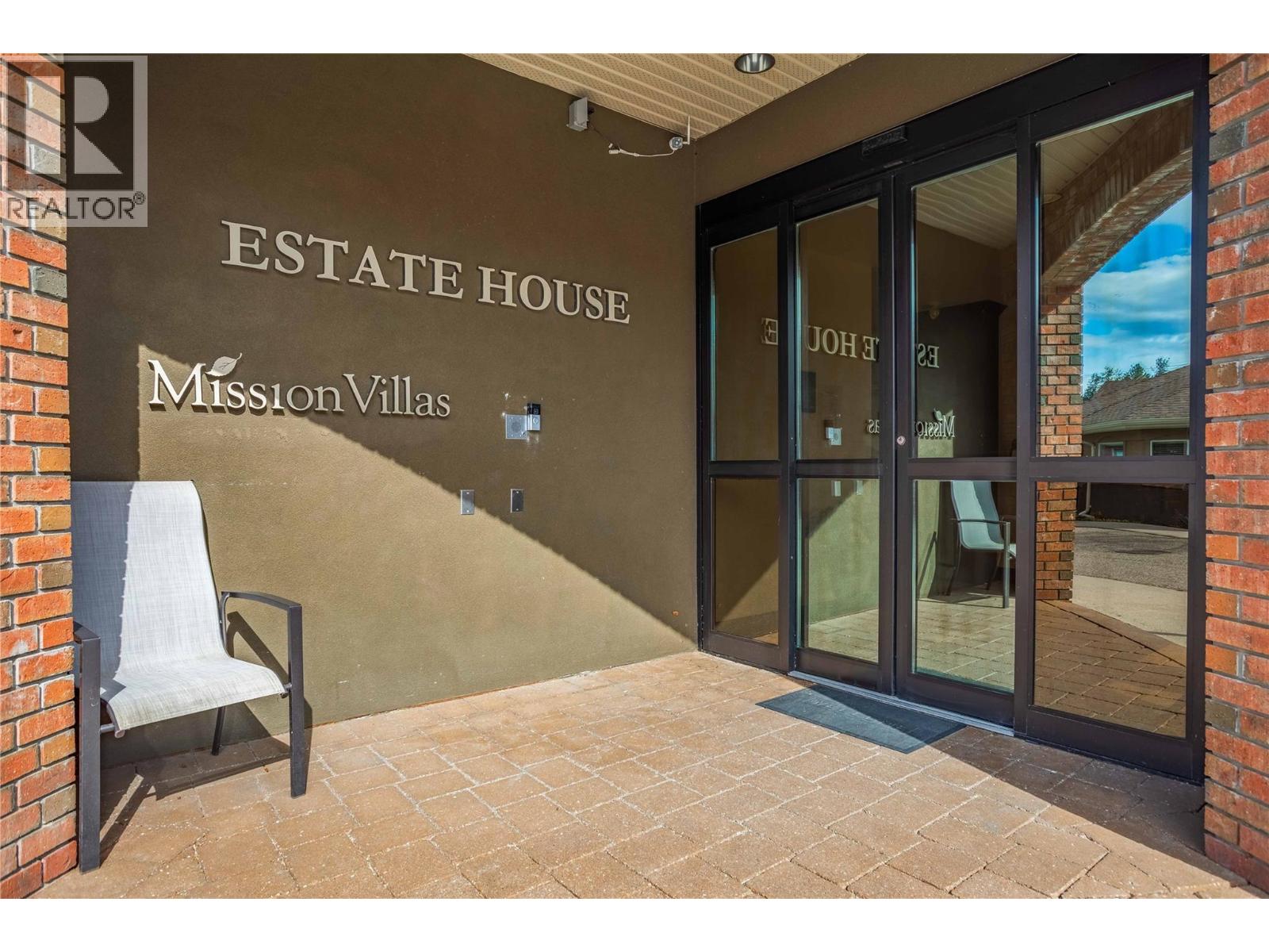 117 4433 Gordon Drive, Kelowna