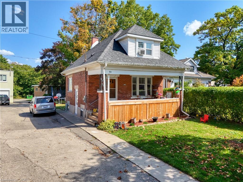 Photo 4 of 152 Homewood Avenue, Kitchener ON