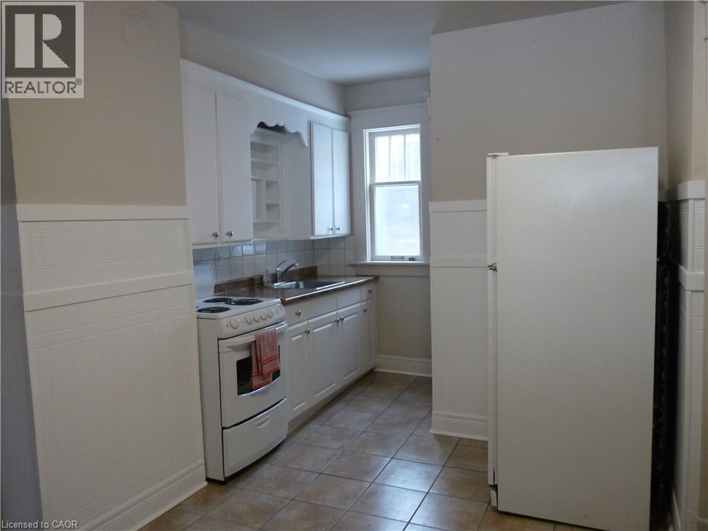 Photo 14 of 152 Homewood Avenue, Kitchener ON