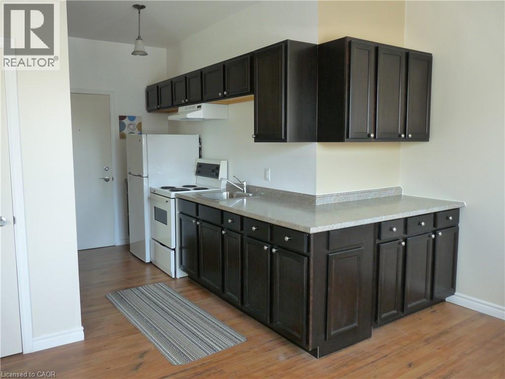 Photo 21 of 152 Homewood Avenue, Kitchener ON