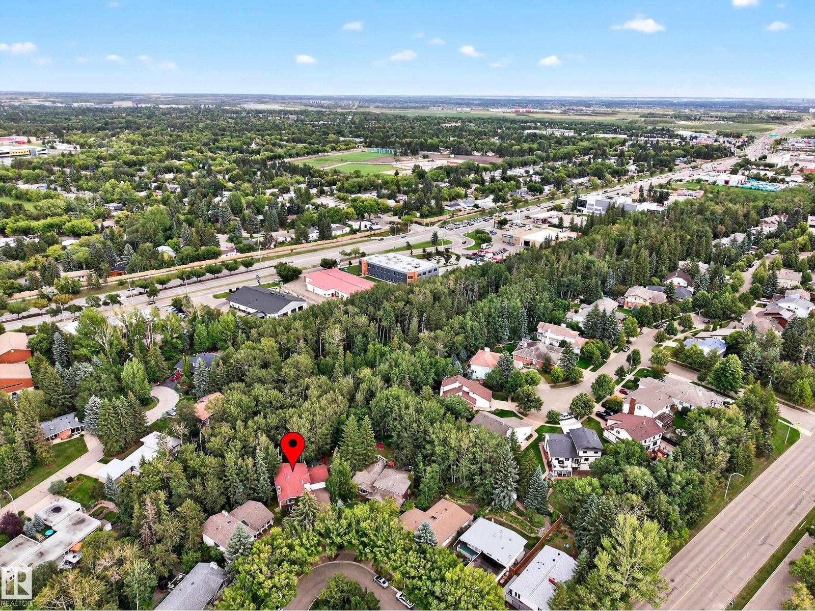 Photo 1 of 8 Greenwood Pl, St Albert AB