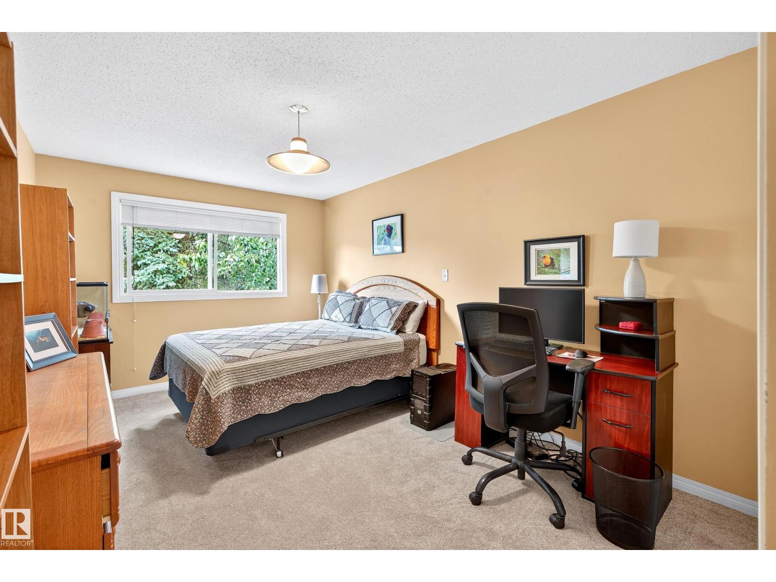 Photo 8 of 8 Greenwood Pl, St Albert AB
