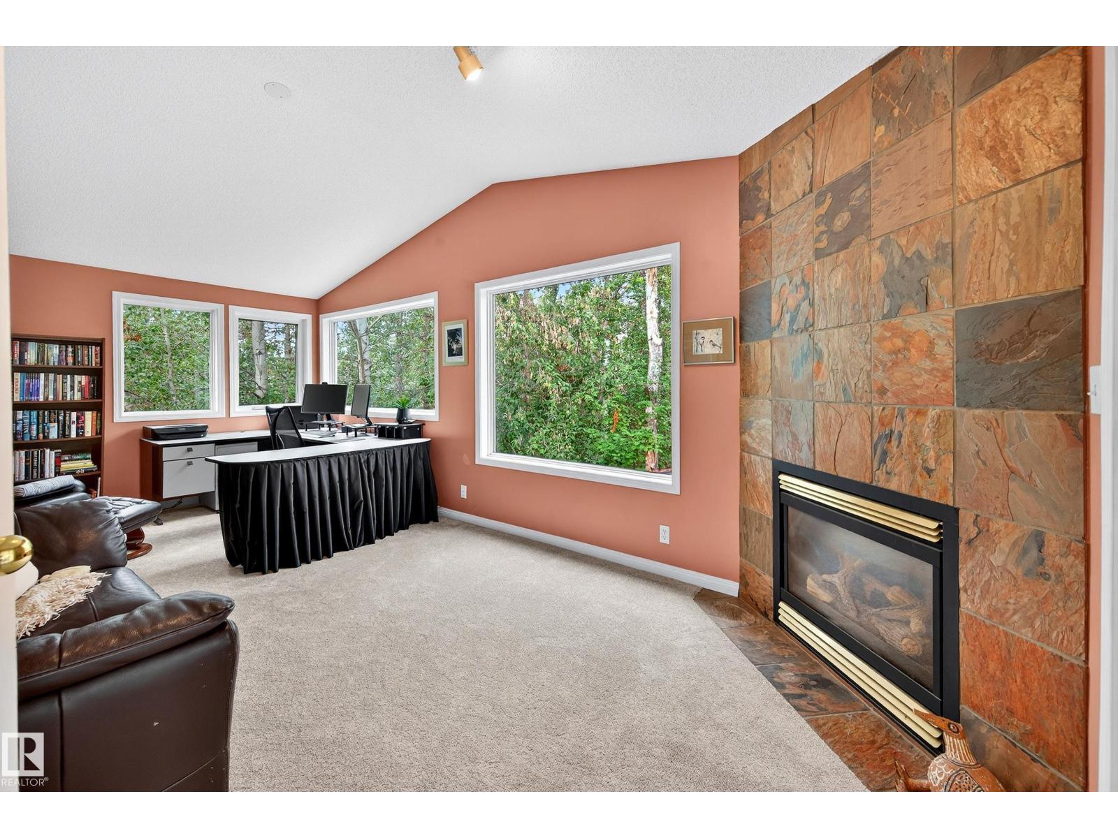 Photo 12 of 8 Greenwood Pl, St Albert AB