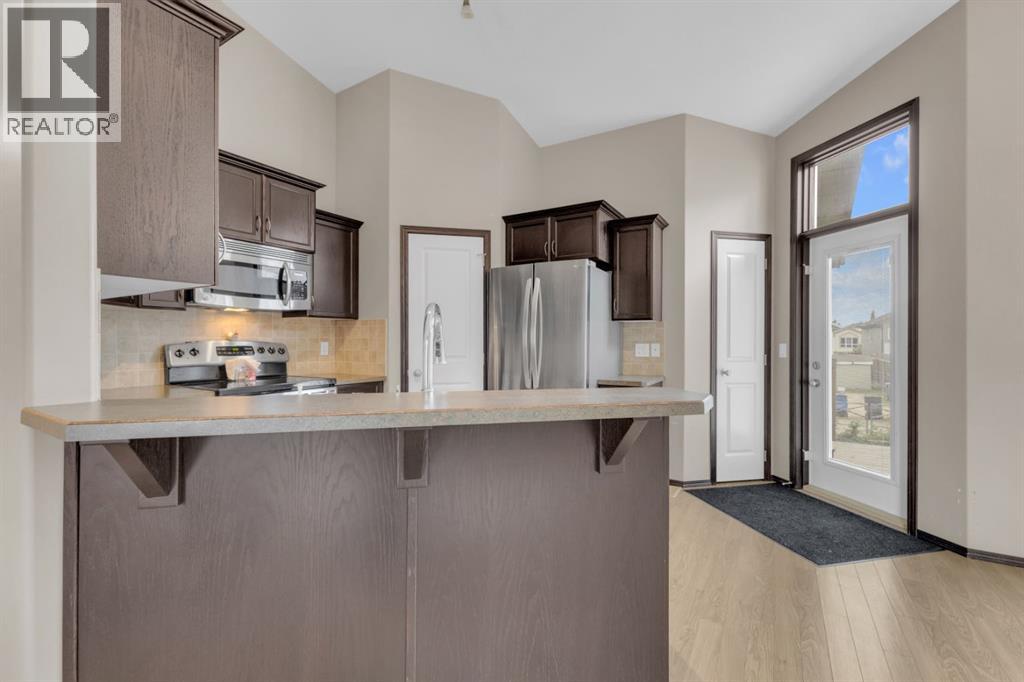 Photo 11 of 30 Bowman Circle, Sylvan Lake AB
