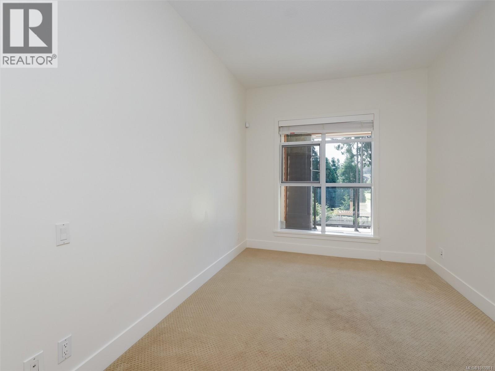 Photo 4 of 218 1400 Lynburne Pl, Langford BC