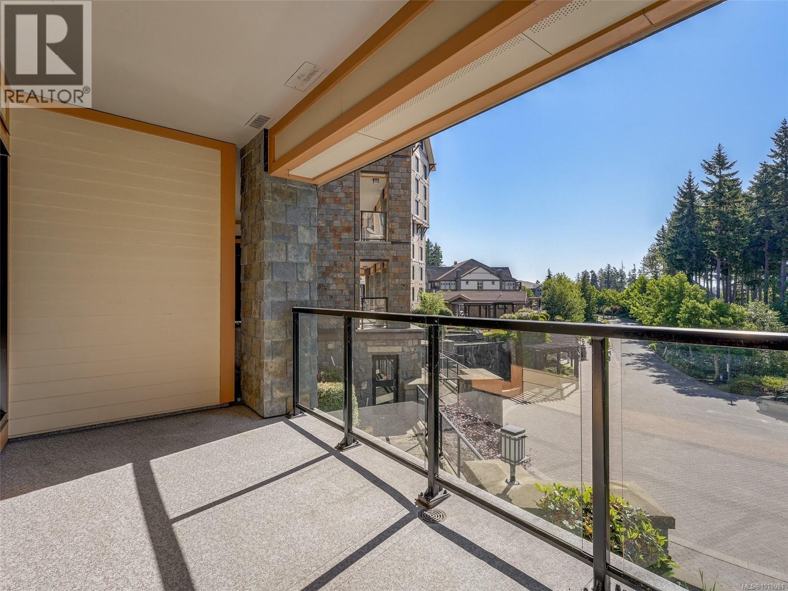 Photo 10 of 218 1400 Lynburne Pl, Langford BC