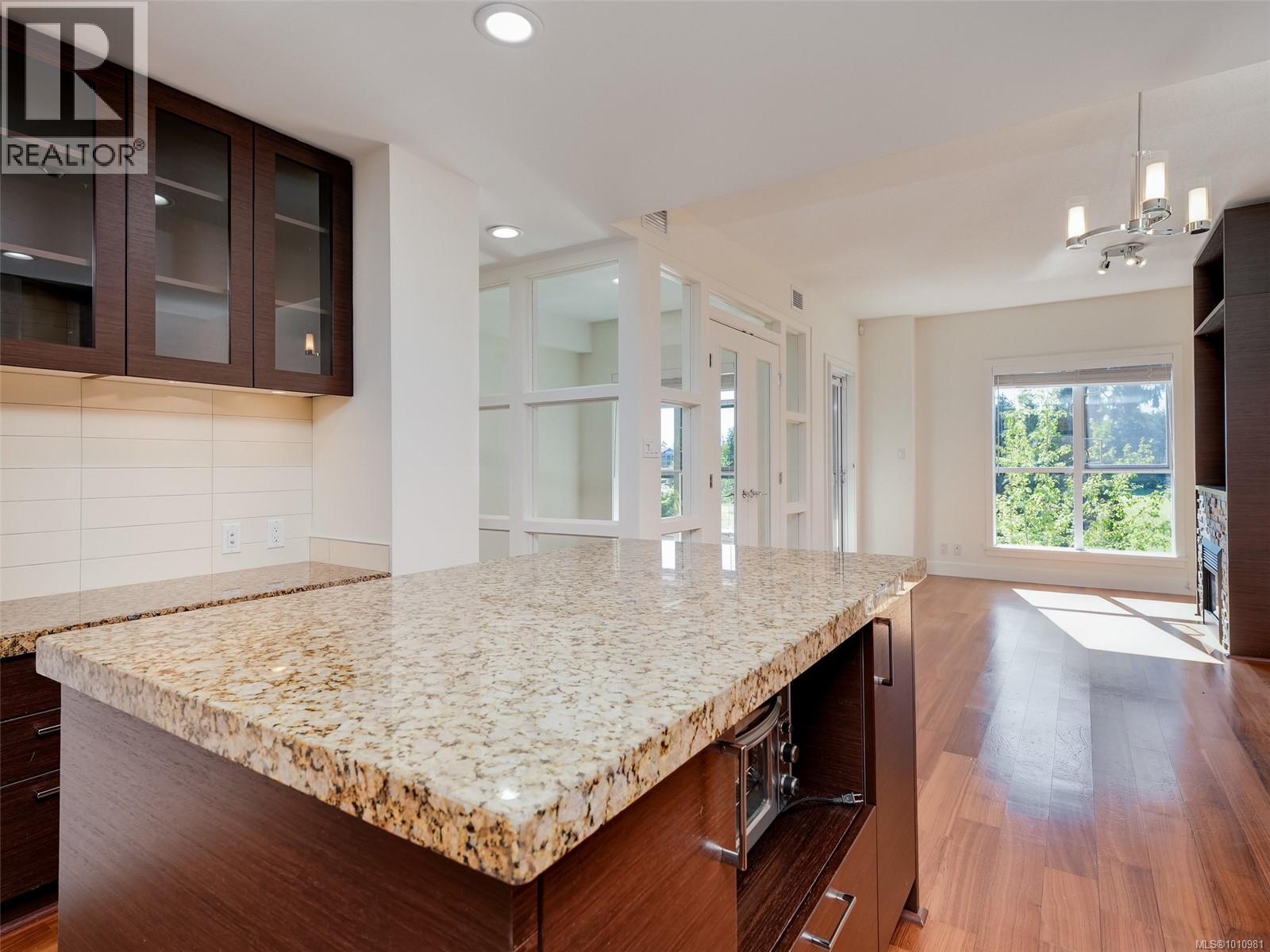 Photo 5 of 218 1400 Lynburne Pl, Langford BC