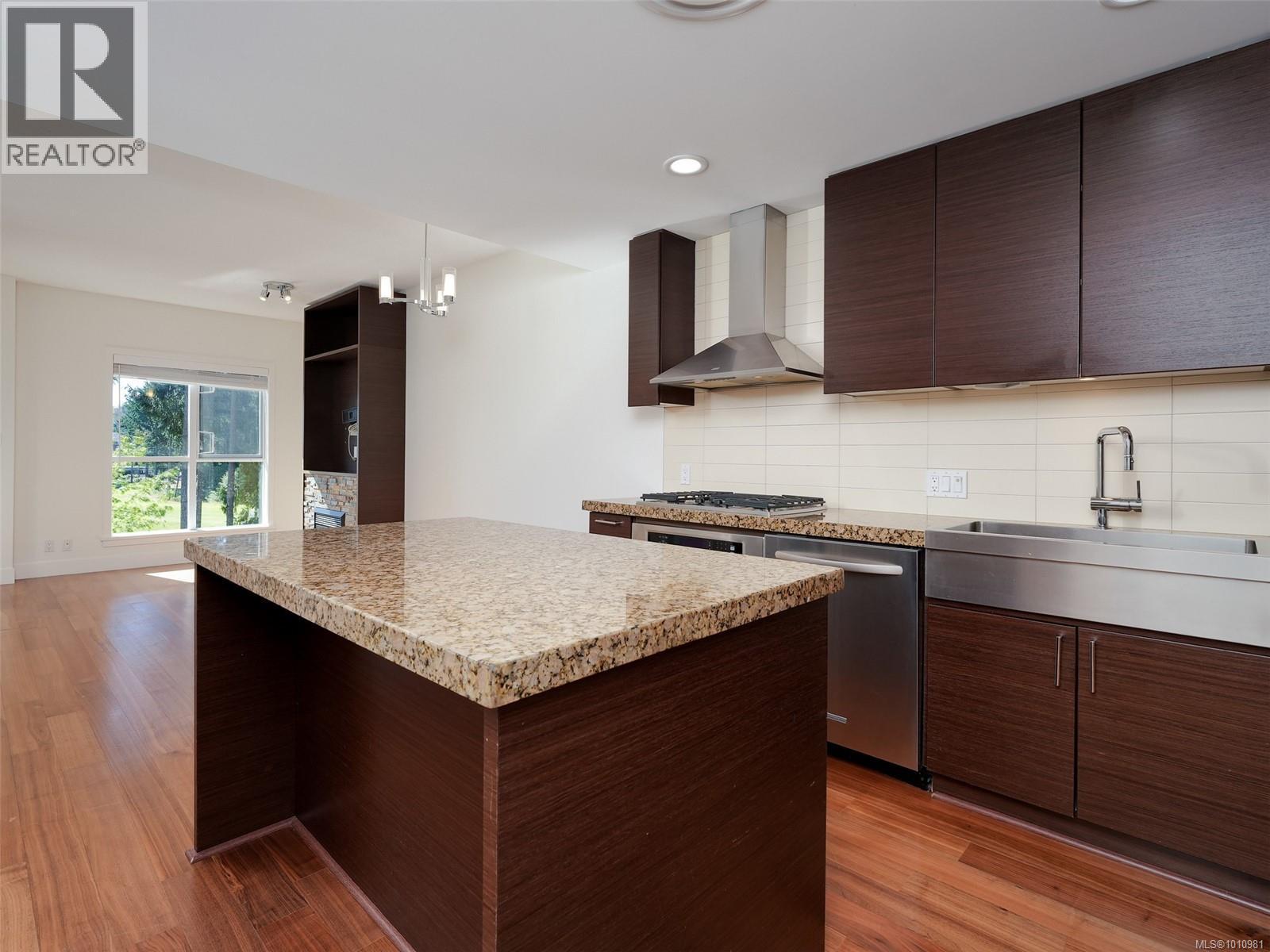 Photo 3 of 218 1400 Lynburne Pl, Langford BC