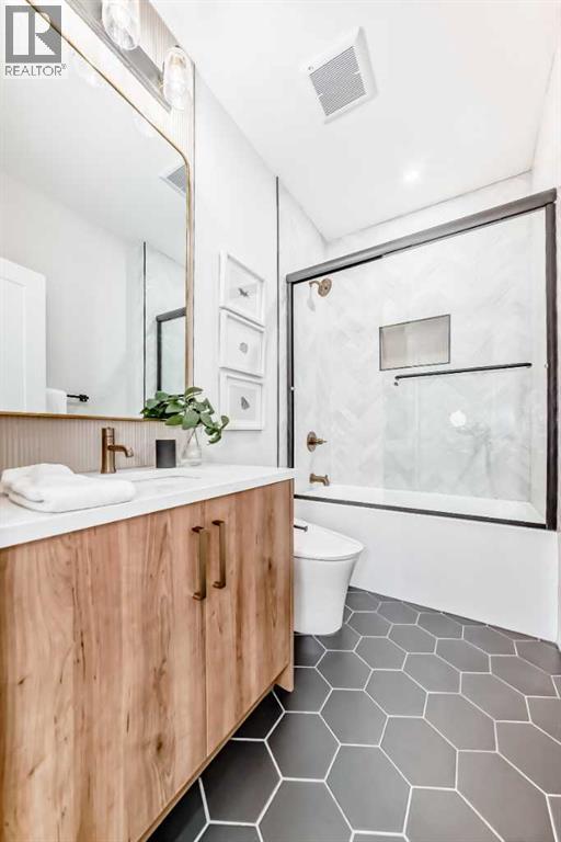 Single Family House Bungalow for Sale in  Vandyke Place NW Varsity Calgary 