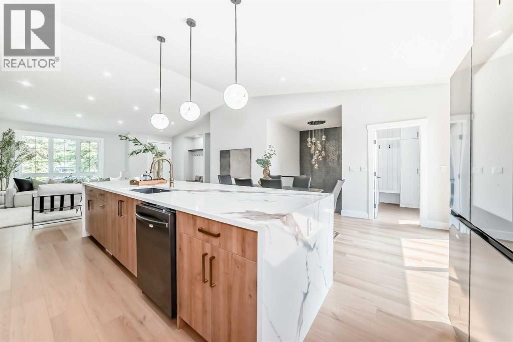 Single Family House Bungalow for Sale in  Vandyke Place NW Varsity Calgary 