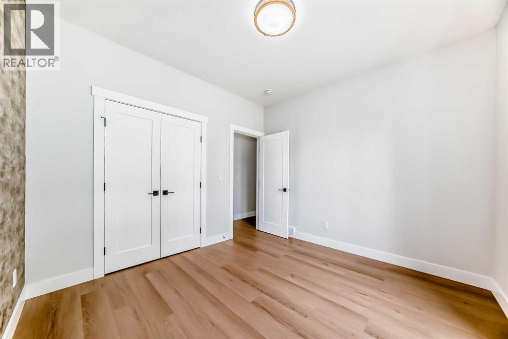 Single Family House Bungalow for Sale in  Vandyke Place NW Varsity Calgary 