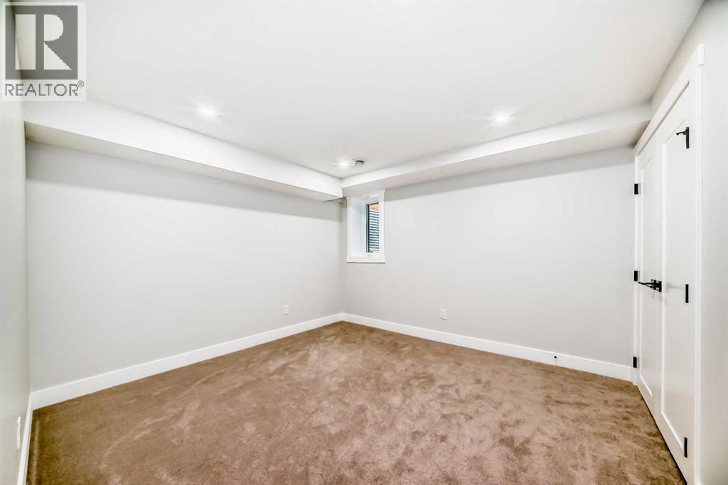 Single Family House Bungalow for Sale in  Vandyke Place NW Varsity Calgary 
