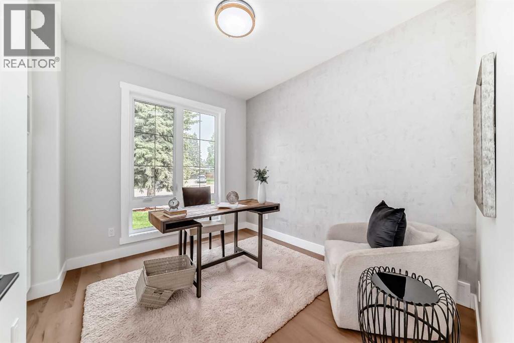 Single Family House Bungalow for Sale in  Vandyke Place NW Varsity Calgary 