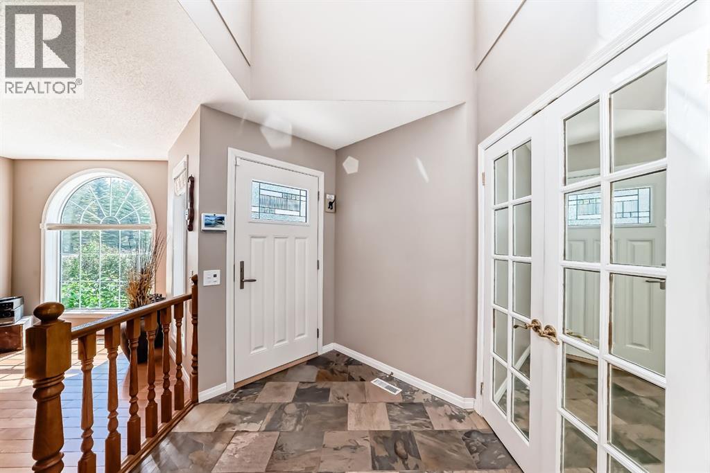 Photo 14 of 6 Gleneagles Close, Cochrane AB