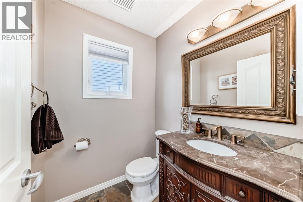 Photo 23 of 6 Gleneagles Close, Cochrane AB