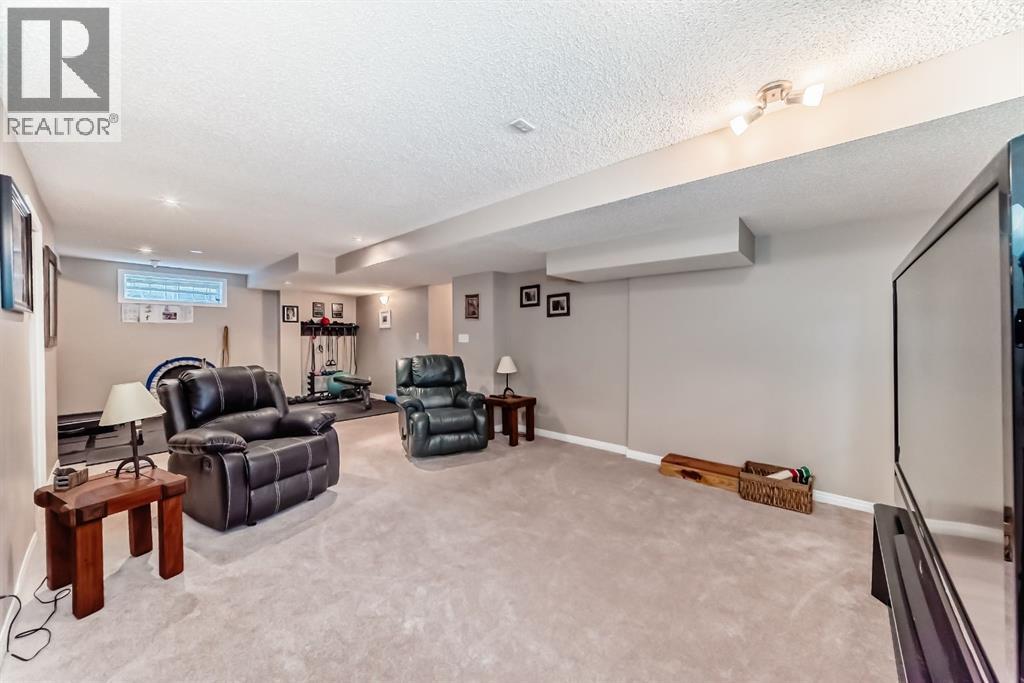 Photo 1 of 6 Gleneagles Close, Cochrane AB