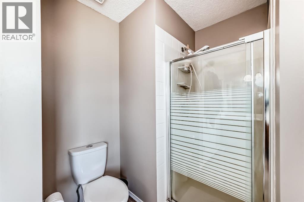 Photo 40 of 6 Gleneagles Close, Cochrane AB