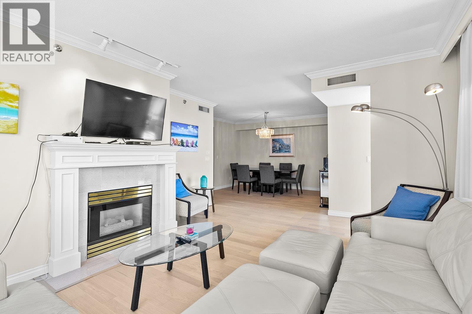 Photo 5 of 1152 Sunset Drive Unit 1005, Kelowna BC