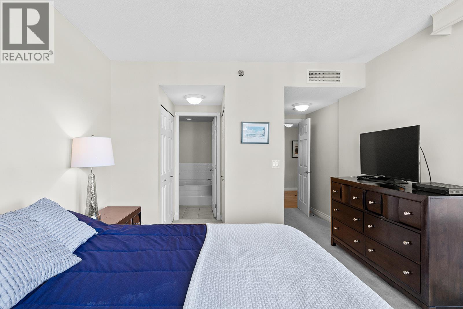 Photo 31 of 1152 Sunset Drive Unit 1005, Kelowna BC
