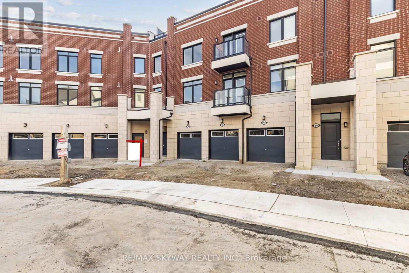 Photo 1 of 26 Springdale Avenue, Caledon ON