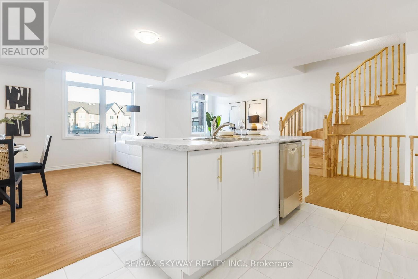 Photo 16 of 26 Springdale Avenue, Caledon ON