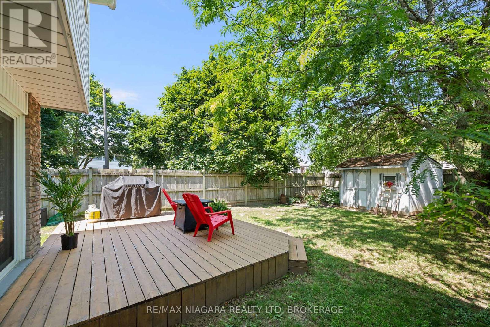 Photo 5 of 1 Bardadyn Court, St Catharines ON