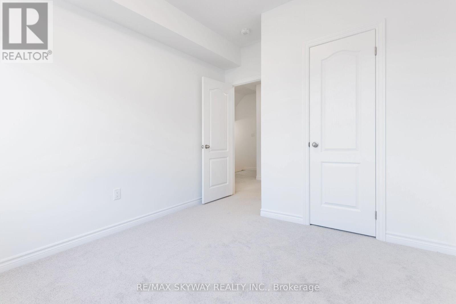 Photo 29 of 26 Springdale Avenue, Caledon ON