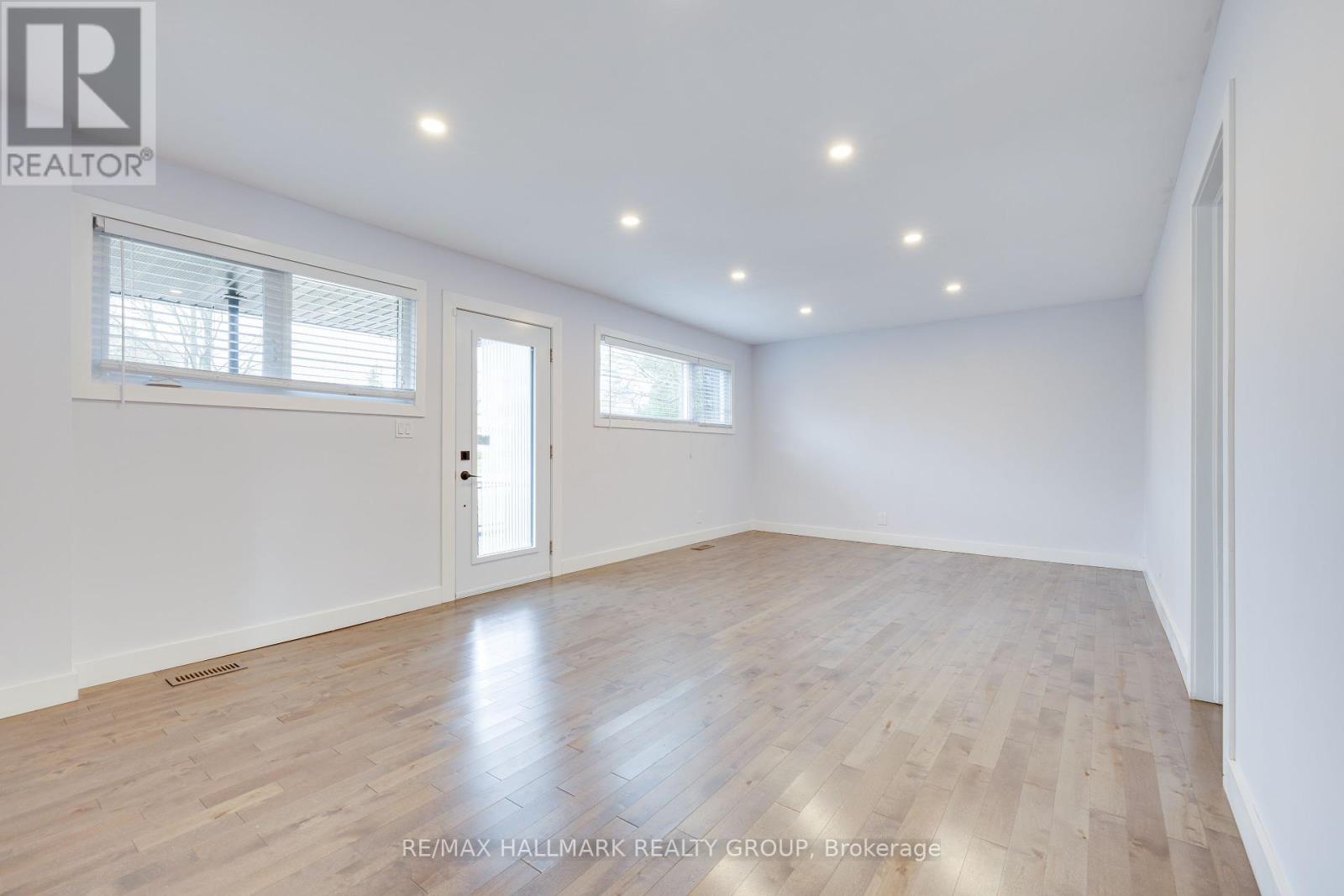Photo 14 of 900 Wingate Drive, Ottawa ON