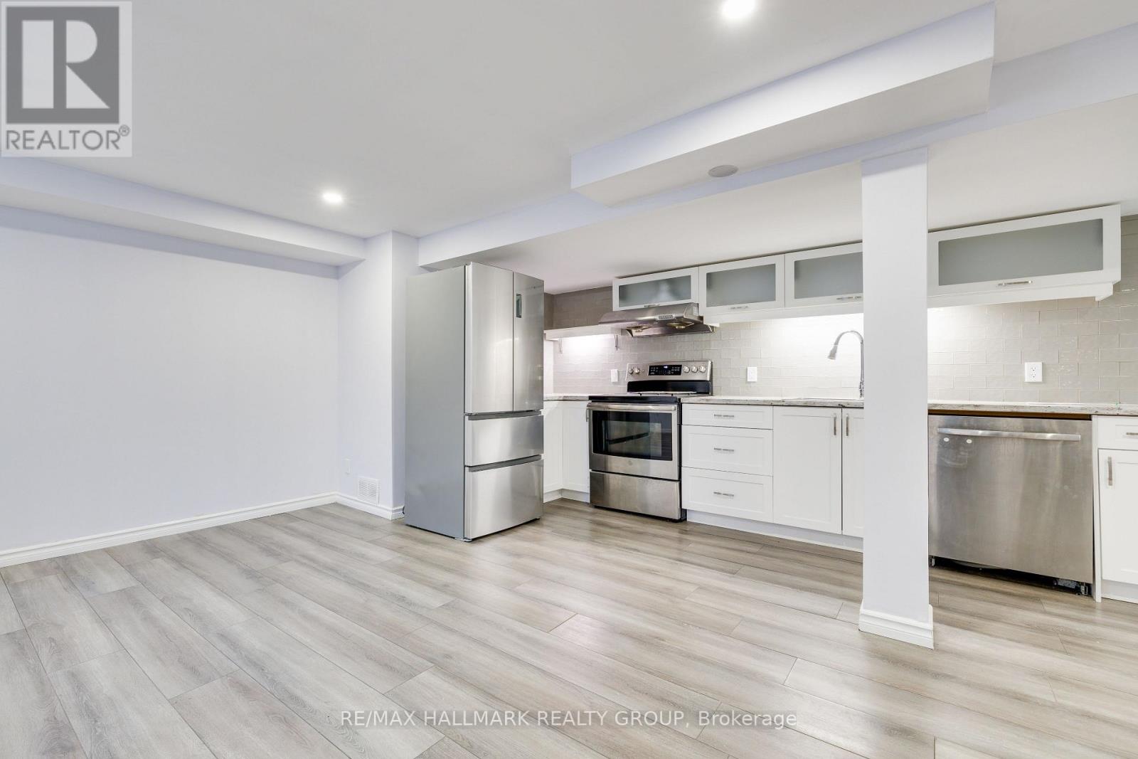 Photo 13 of 900 Wingate Drive, Ottawa ON