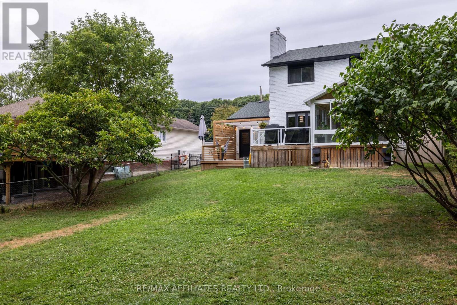 Photo 11 of 2 C Baxter Drive, Brockville ON
