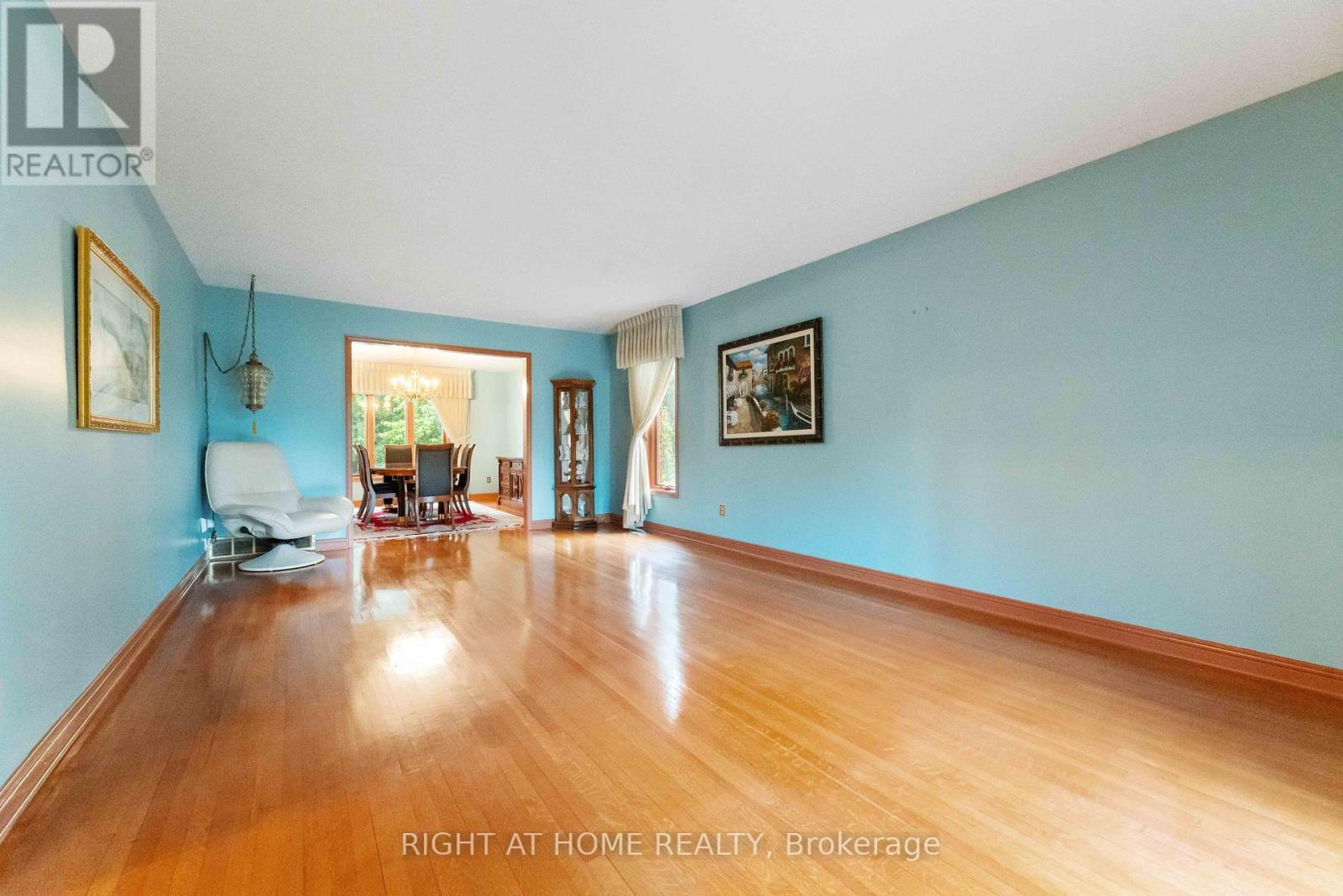 Photo 16 of 2 Muirfield Gardens, Ottawa ON