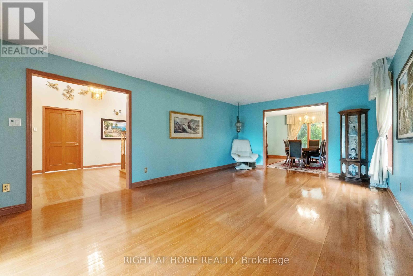 Photo 17 of 2 Muirfield Gardens, Ottawa ON