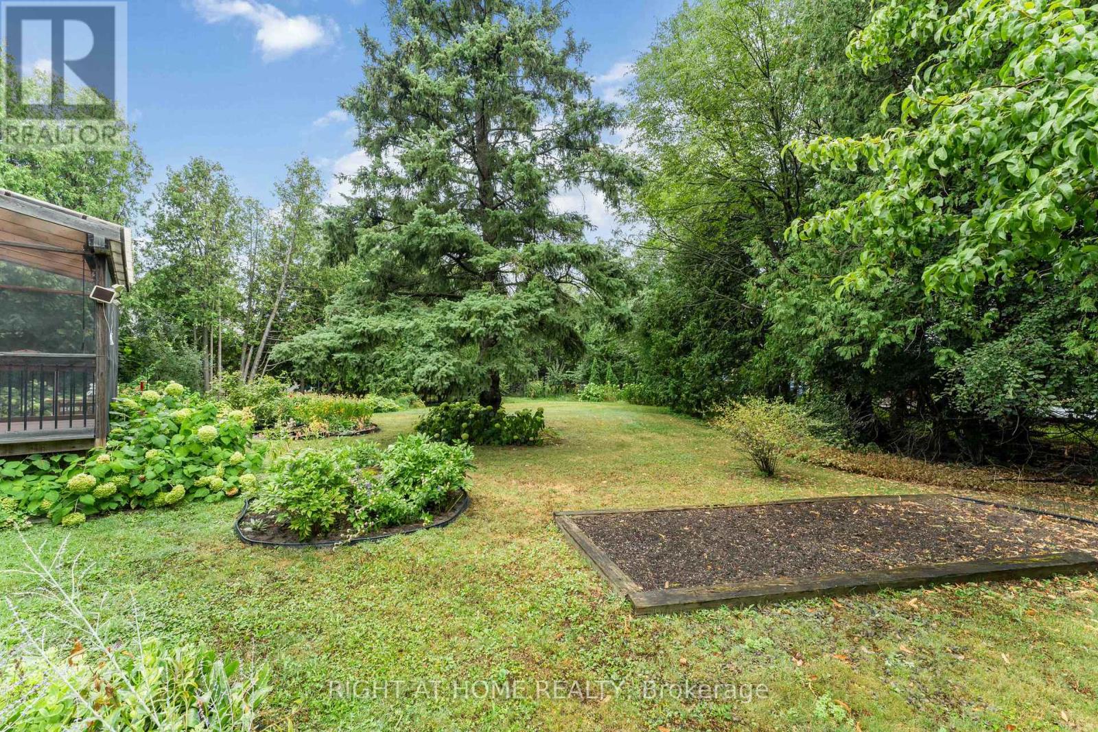 Photo 42 of 2 Muirfield Gardens, Ottawa ON