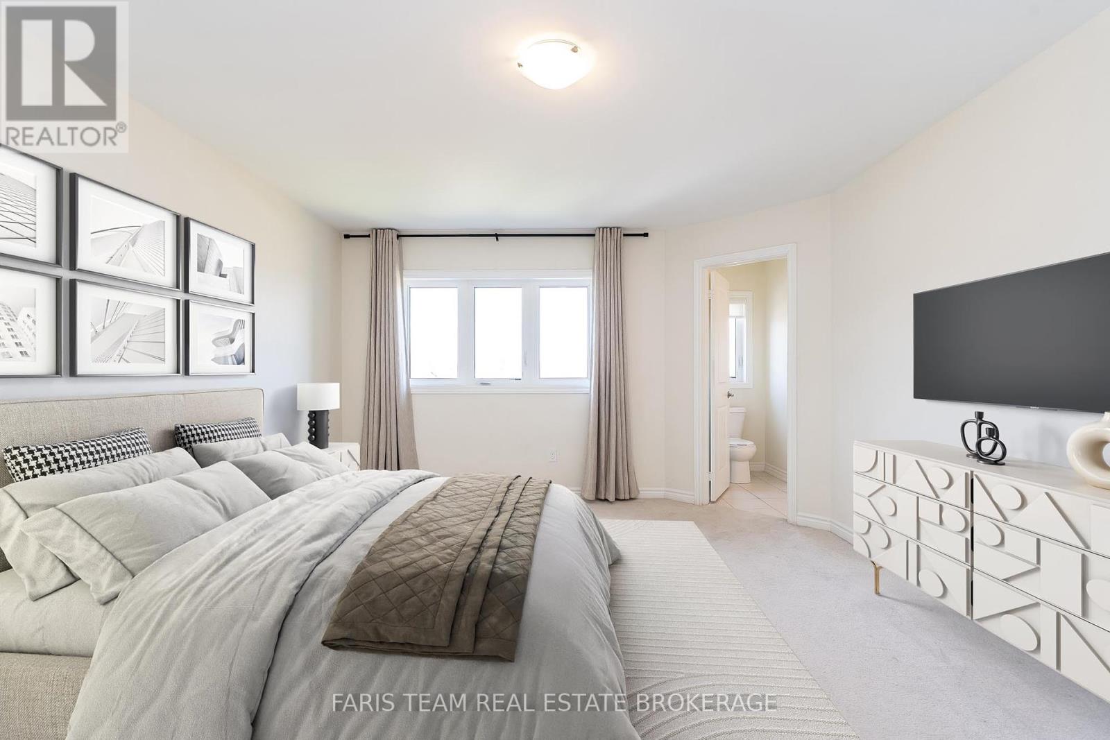 Photo 10 of 175 Muirfield Drive, Barrie ON