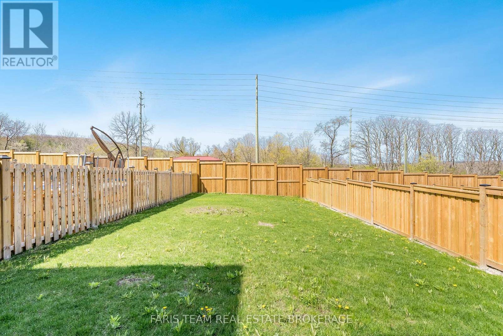 Photo 3 of 175 Muirfield Drive, Barrie ON