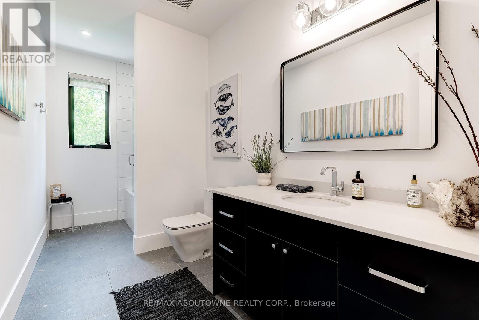 Photo 21 of 295 Allen Road, Grimsby ON