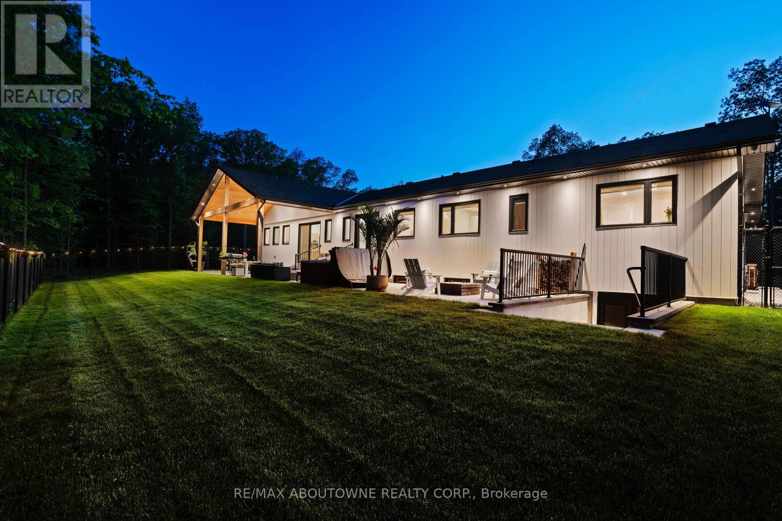 Photo 36 of 295 Allen Road, Grimsby ON