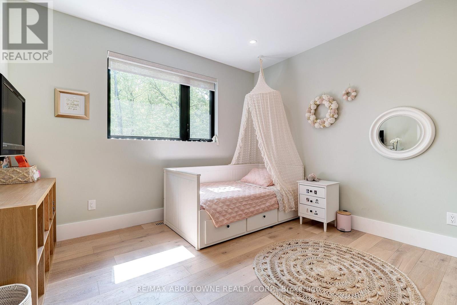 Photo 27 of 295 Allen Road, Grimsby ON