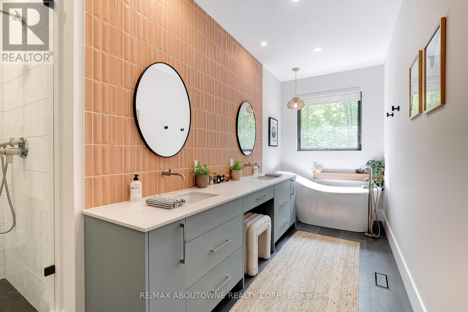 Photo 19 of 295 Allen Road, Grimsby ON