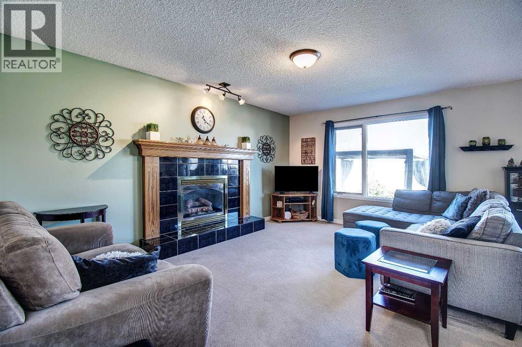 Single Family House for Sale in  Harvest Oak Place NE Harvest Hills Calgary 