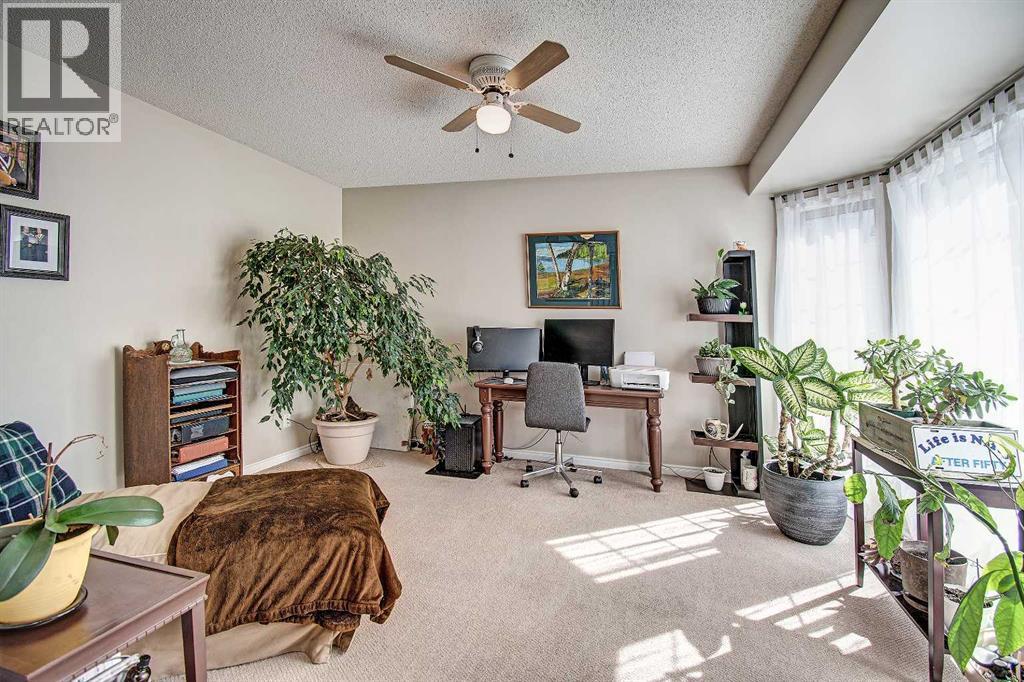 Single Family House for Sale in  Harvest Oak Place NE Harvest Hills Calgary 