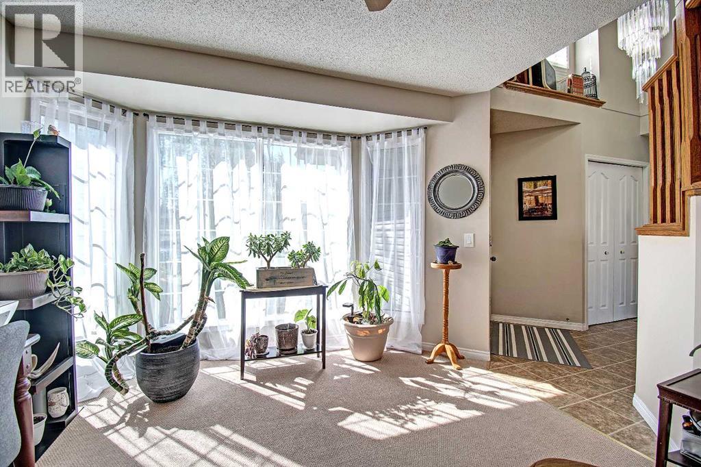 Single Family House for Sale in  Harvest Oak Place NE Harvest Hills Calgary 